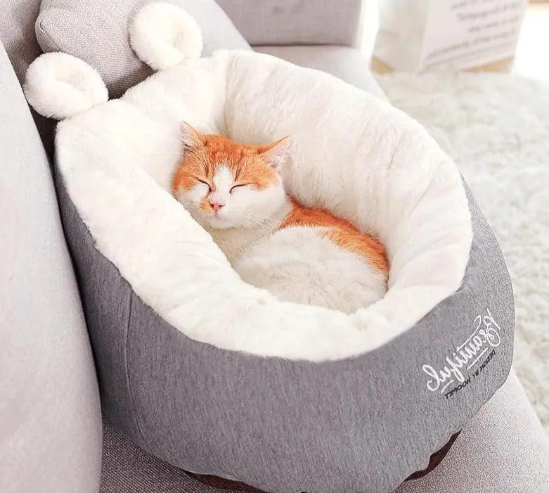 Comfortable Sleeping Warming Bed for Pet.