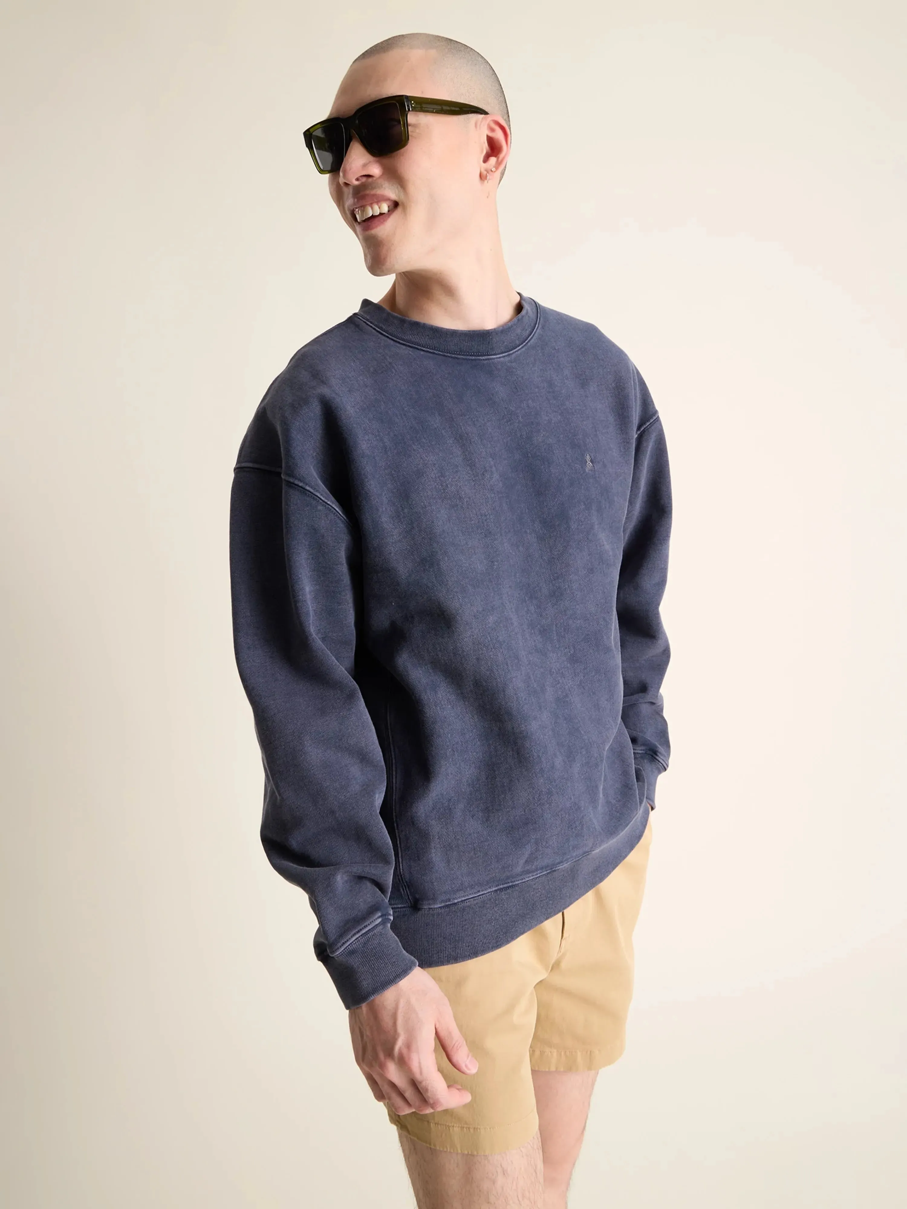 The Back to Basic (Comfort Crewneck)